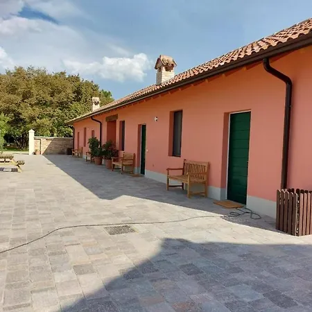 Lantgård Pizzavacca Villanova sull'Arda